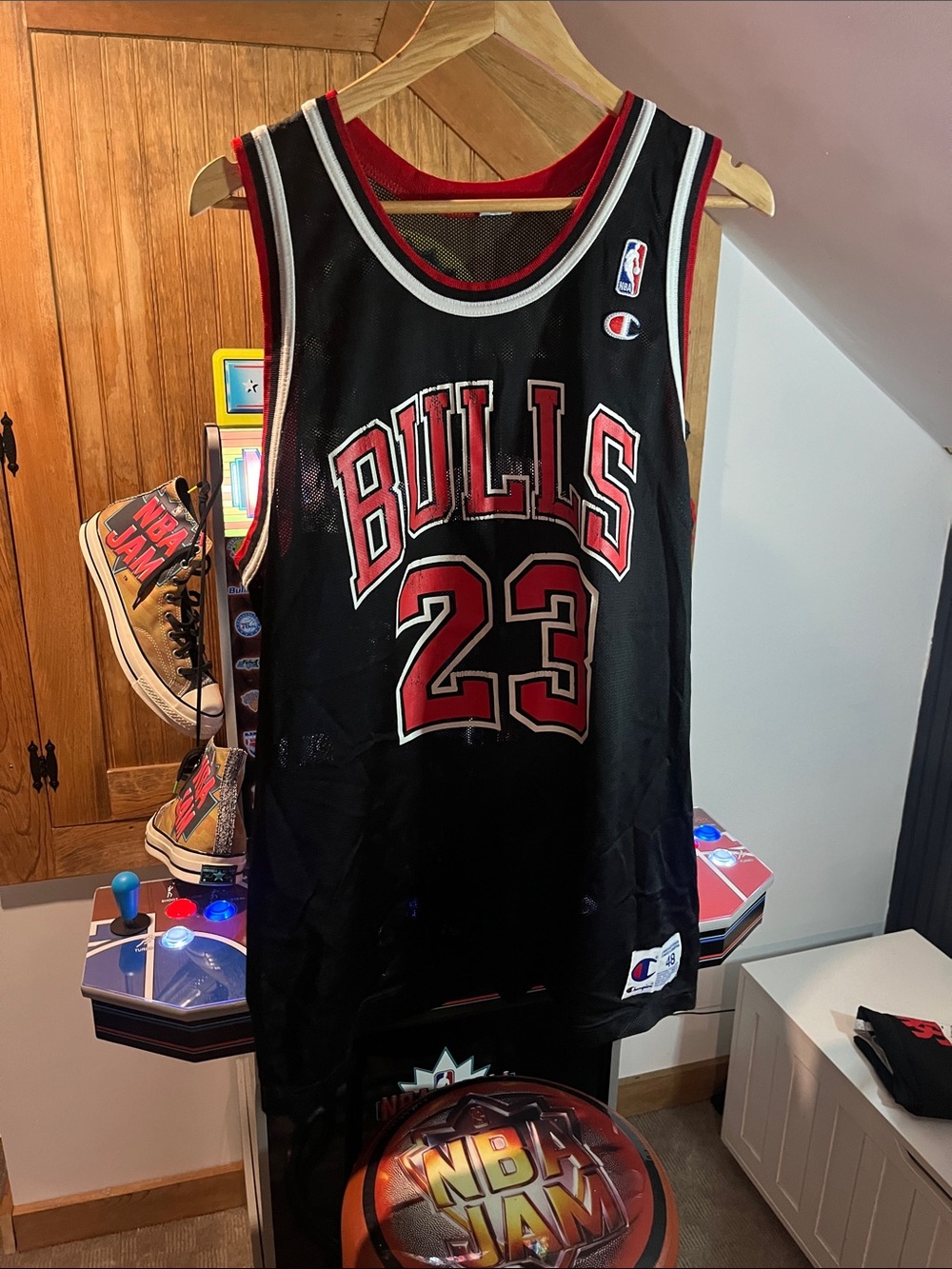 Champion Jordan Size 48 L/XL